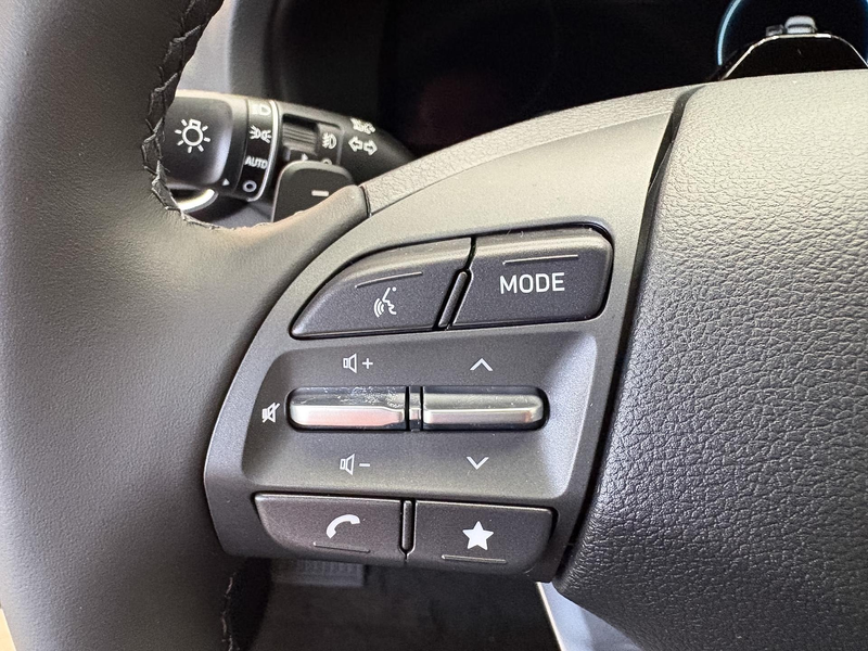 Hyundai i30 STYLE DCT ALU SHZ NAVI RFK PDC 1.6 T-GDi DCT 11... — photo 14