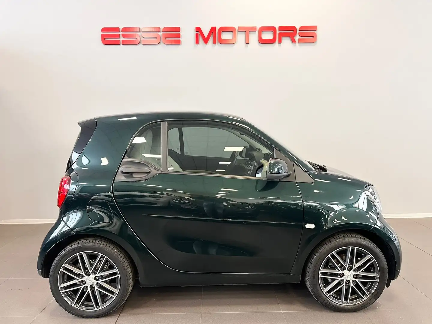 smart forTwo 0.9 BRITISH GREEN 90CV AUTOMATICA-PREZZO REALE !!! Verde - 2