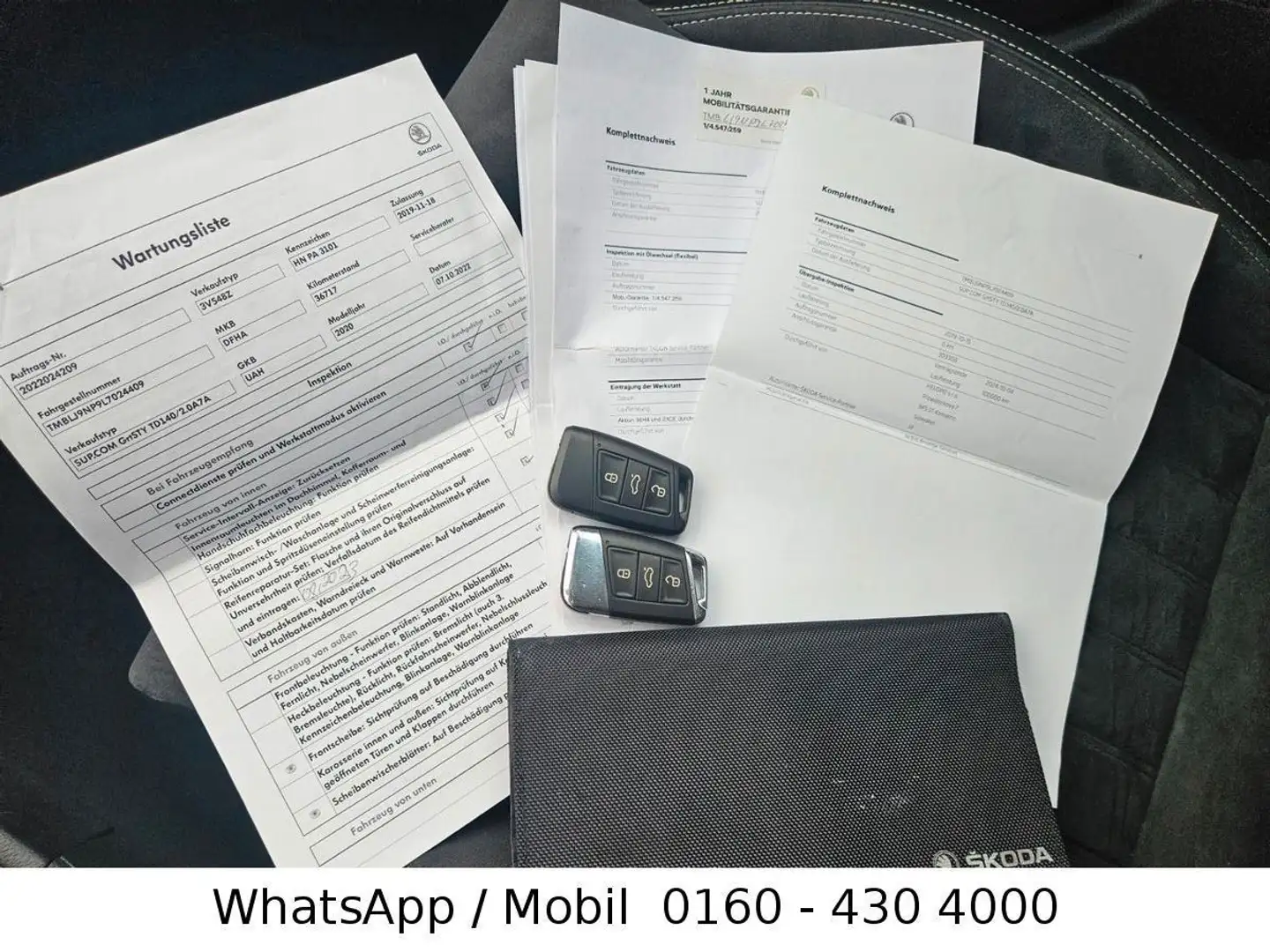 Skoda Superb Combi Style 4x4 DSG Navi Leder ACC Zwart - 2