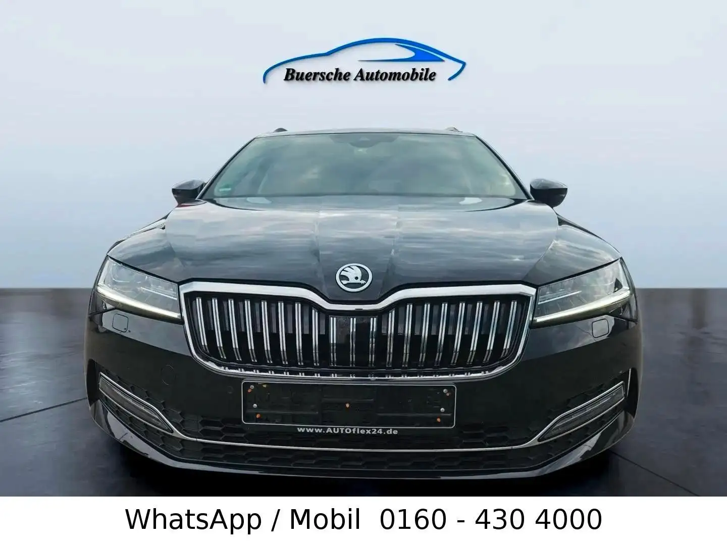 Skoda Superb Combi Style 4x4 DSG Navi Leder ACC Zwart - 1