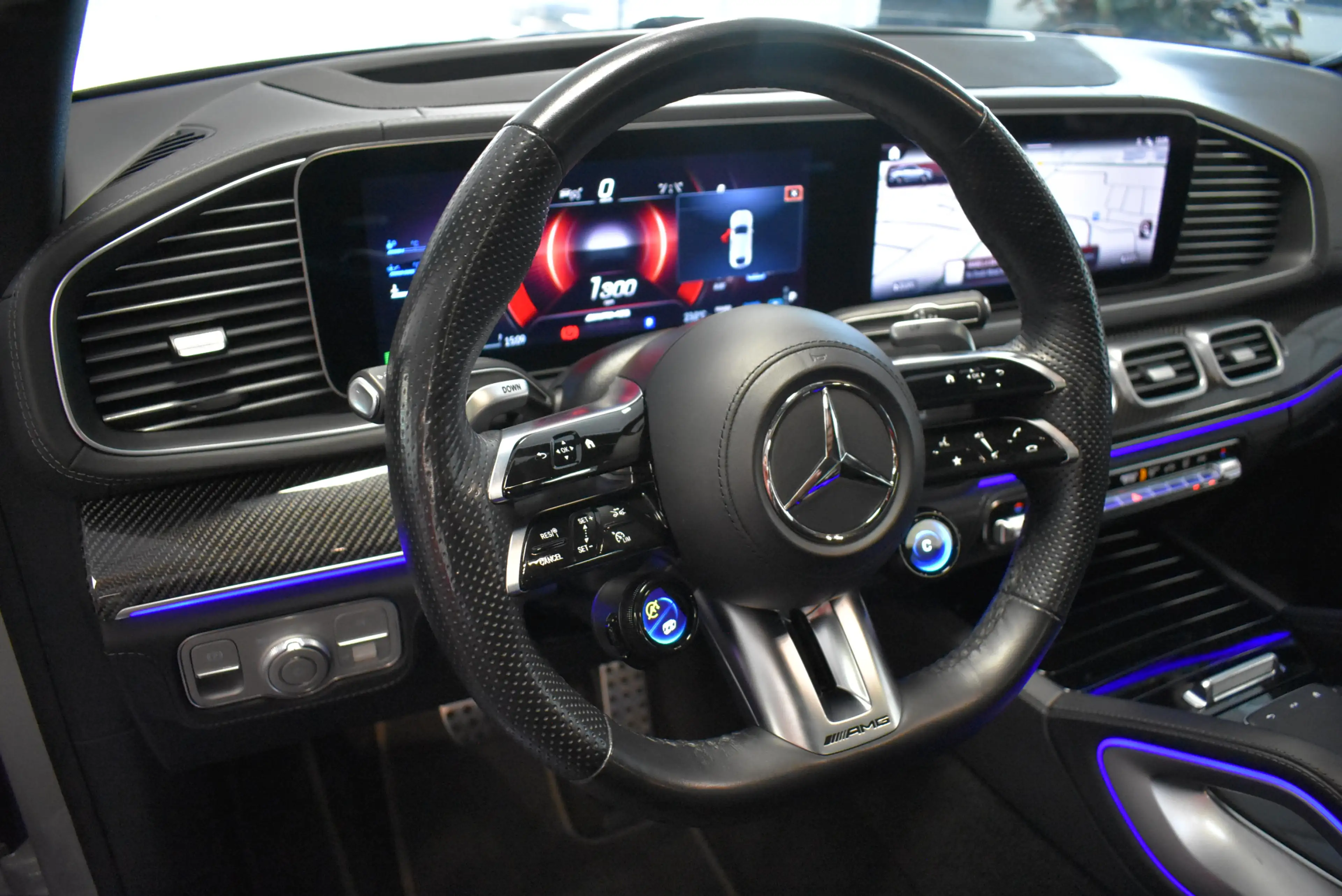 Mercedes-Benz GLE 63 AMG 4M+ Coupe Luft Abgas HUD Panora 360° — photo 12