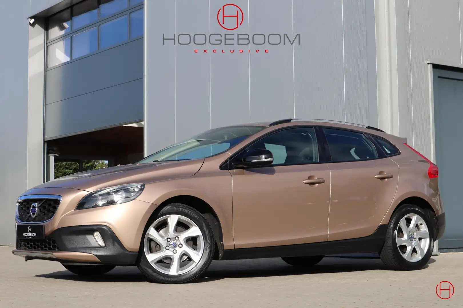 Volvo V40 Cross Country 1.6 T4 180 PK / Trekhaak / Cruise / 1e eigenaar Коричневий - 1
