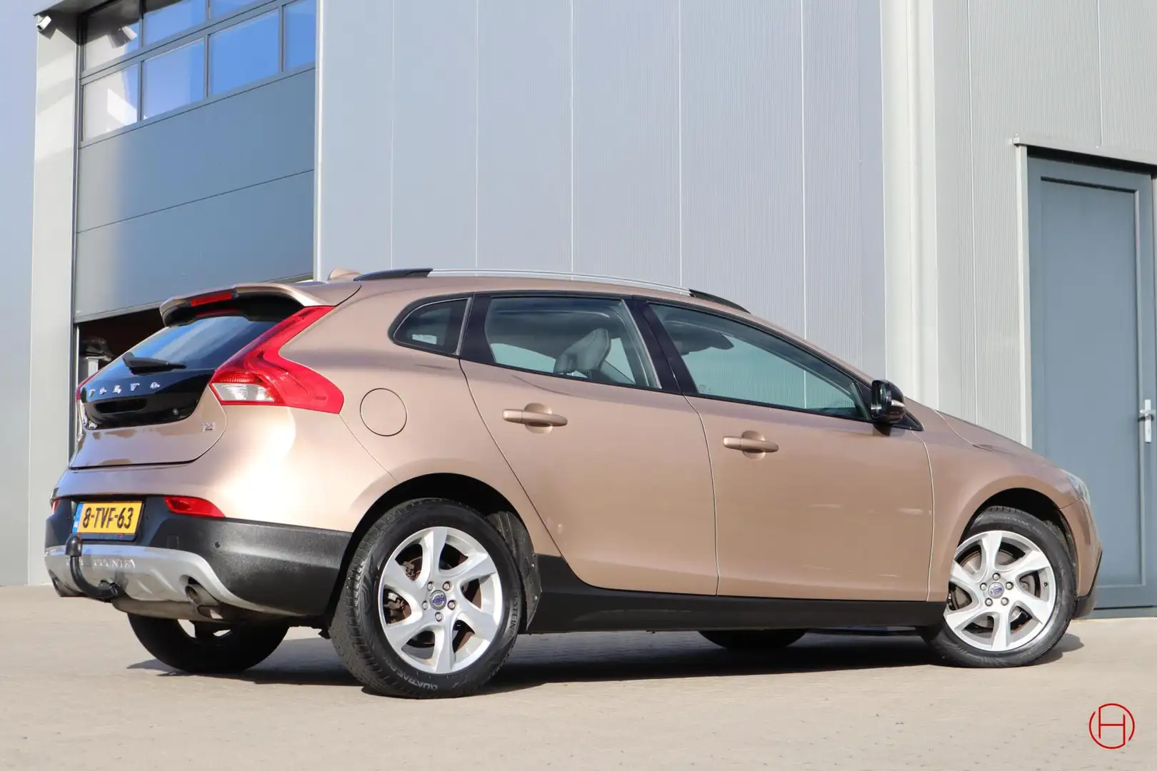 Volvo V40 Cross Country 1.6 T4 180 PK / Trekhaak / Cruise / 1e eigenaar Коричневий - 2