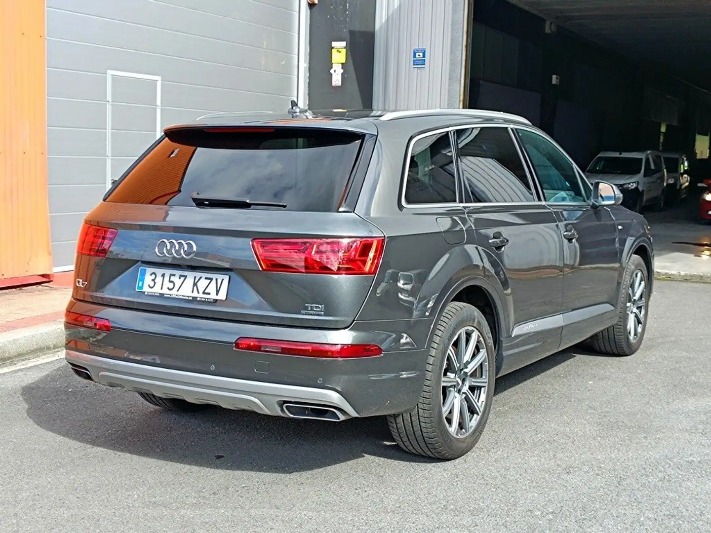Audi Q7 3.0TDI ultra quattro tiptronic 160kW Gris - 2