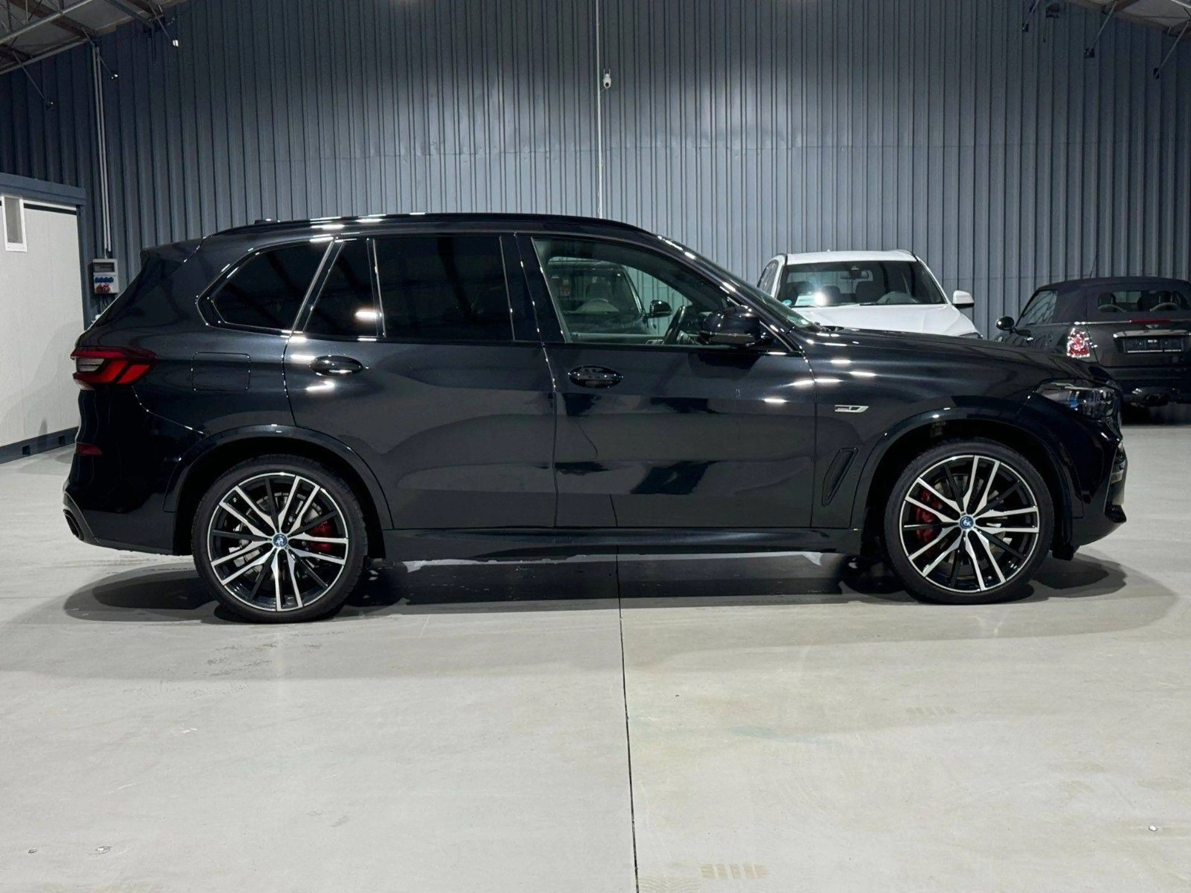 BMW X5 xDrive 45 e M Sport — photo 6