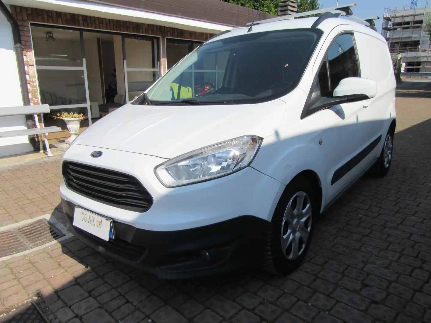 Ford Transit Courier 1.5 tdci 95cv Furgone Euro 6B Blanc - 1