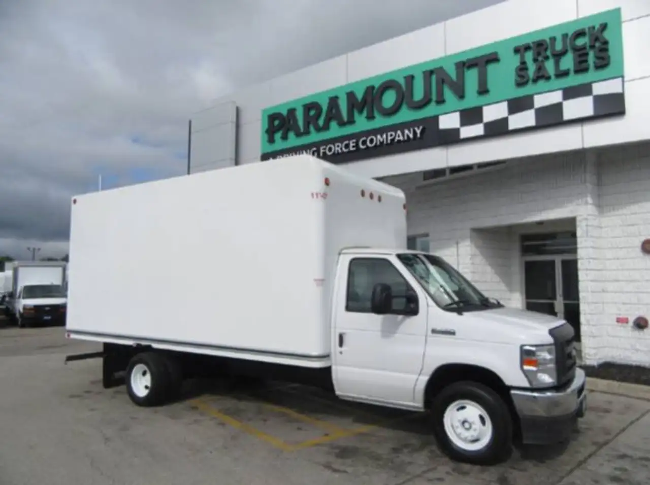 2023 Ford E-450