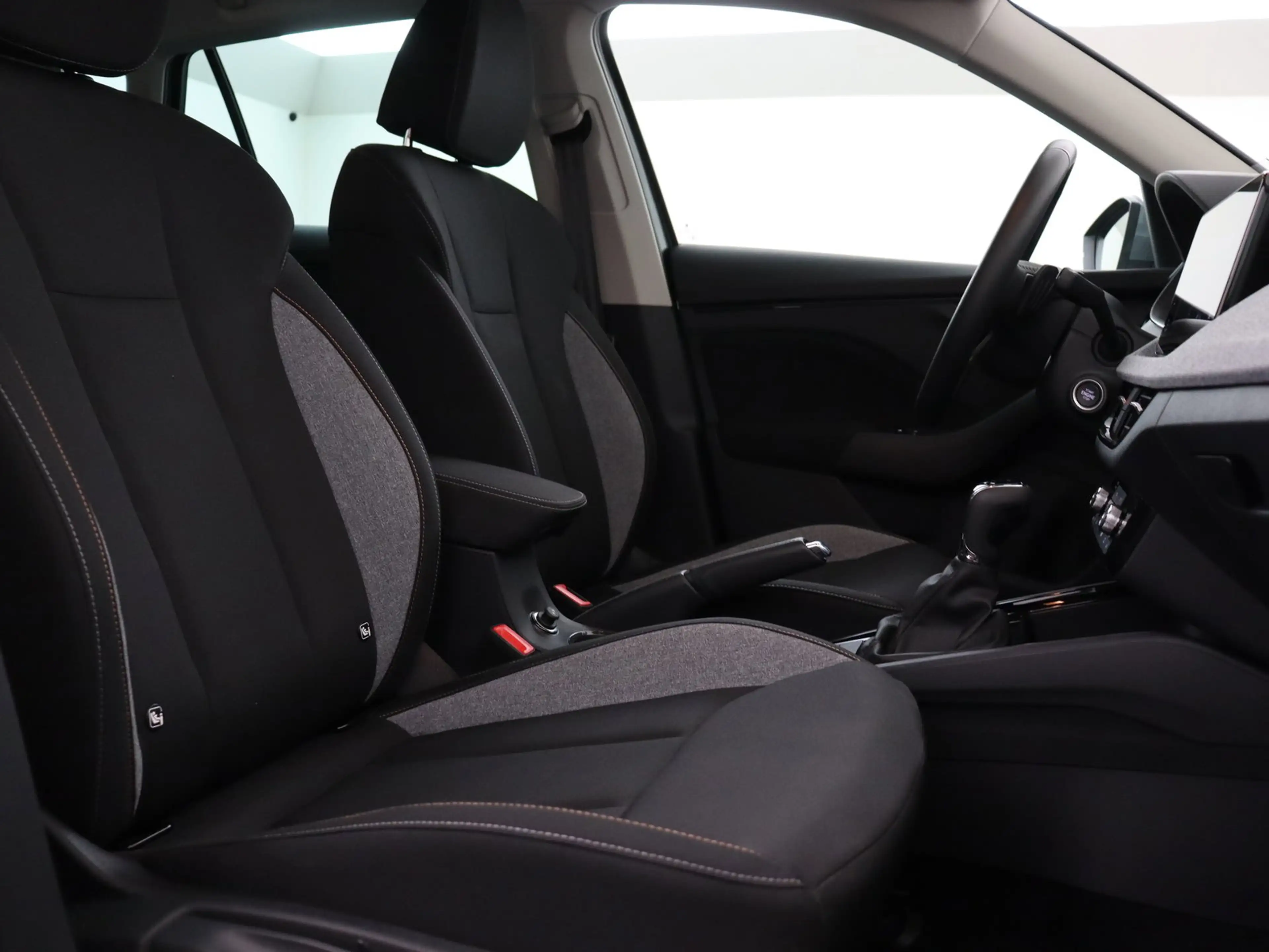 Skoda Kamiq Corporate 1.0 TSI 85kW (115ch) DSG7 — photo 9