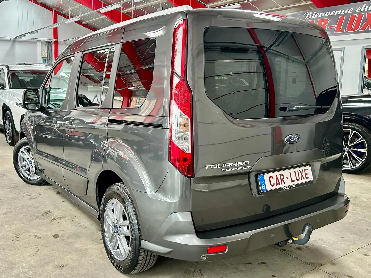 Ford Tourneo Connect 1,5 TDCI Szary - 2