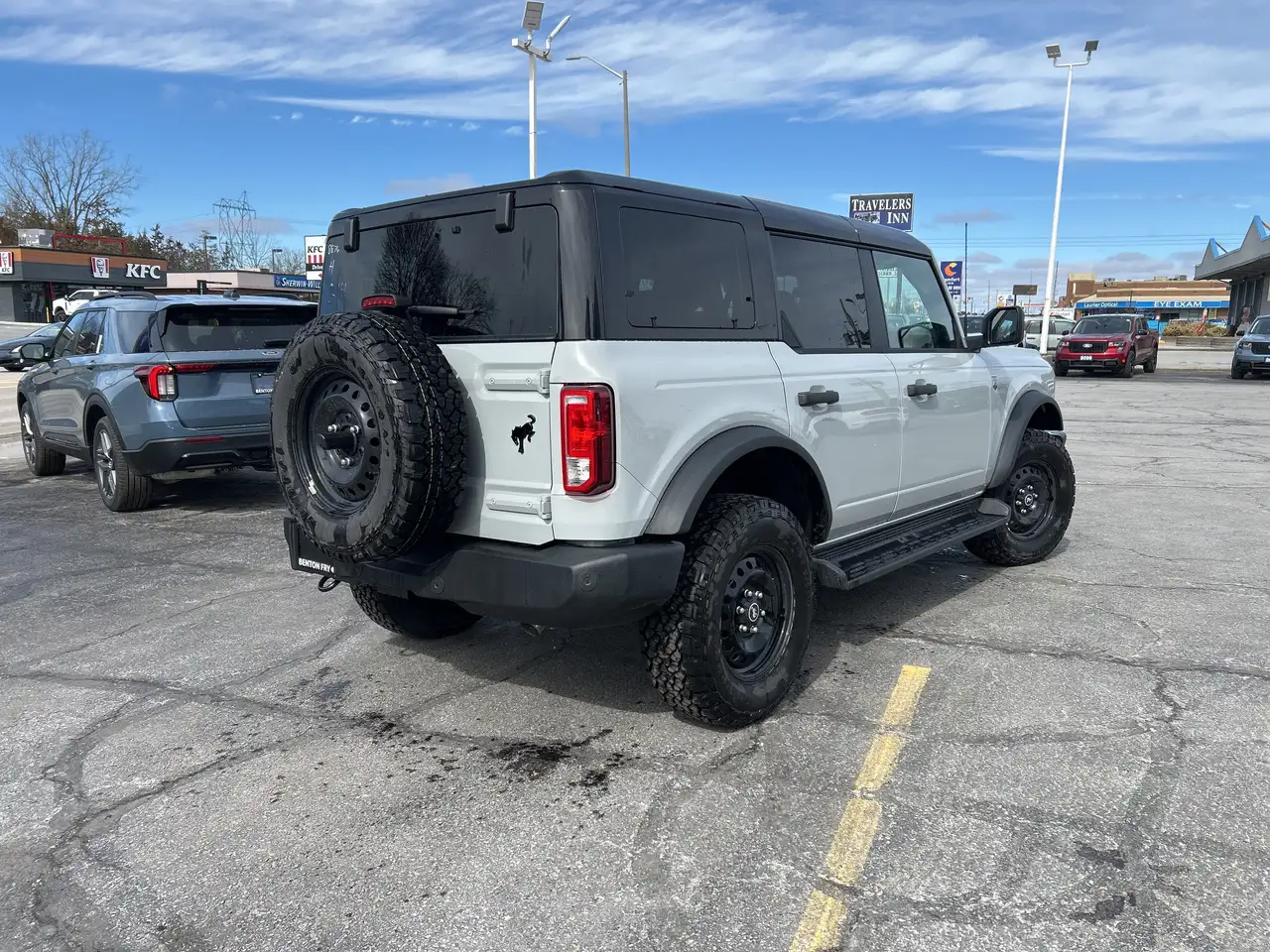 Ford Bronco снимка Ford Bronco