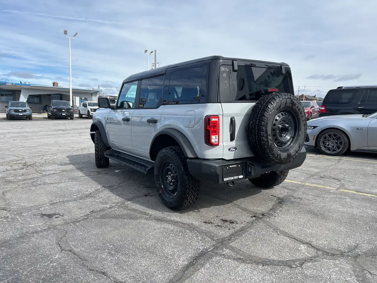 Ford Bronco снимка Ford Bronco