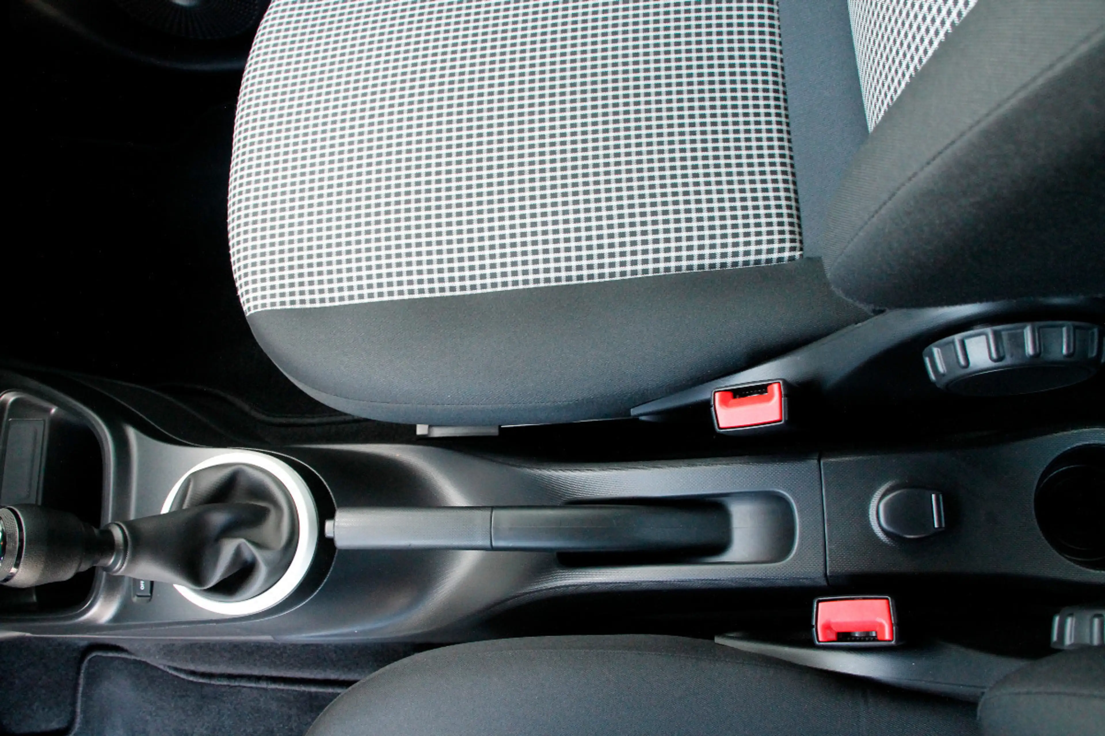 Renault Twingo LIFE SCe 65 Start & Stop — photo 12