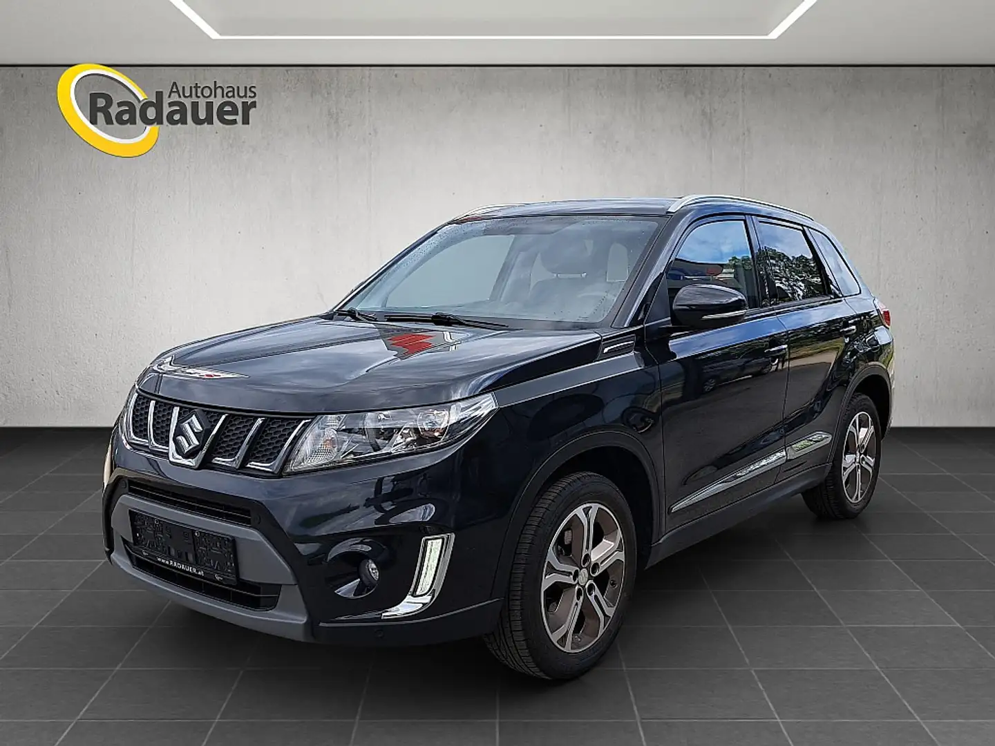 Suzuki Vitara 1,6 VVT 4WD Special Edition Schwarz - 1