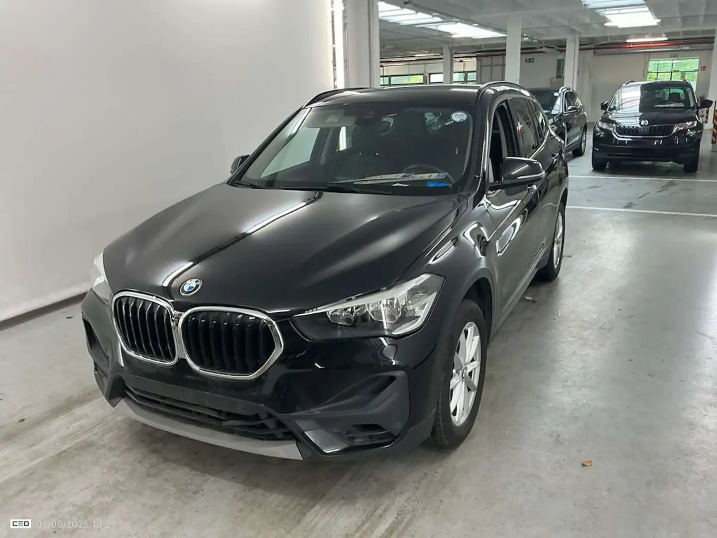BMW X1 18i sDrive ***NAVI PRO-CAMERA-KEYLESS-CRUISE*** Noir - 2