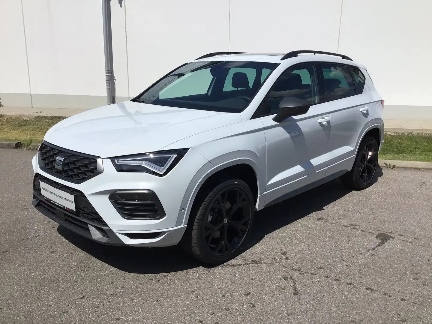 SEAT Ateca FR Edition 1.5 TSI ACT DSG Weiß - 2