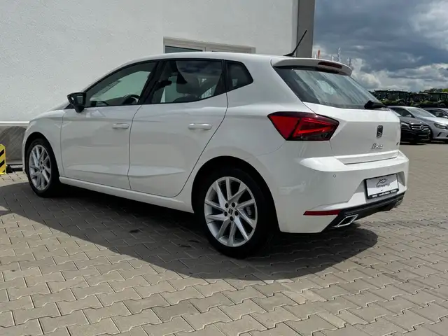 Seat Ibiza view 5