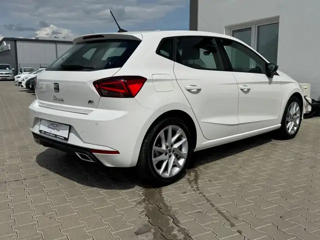 Seat Ibiza view 6