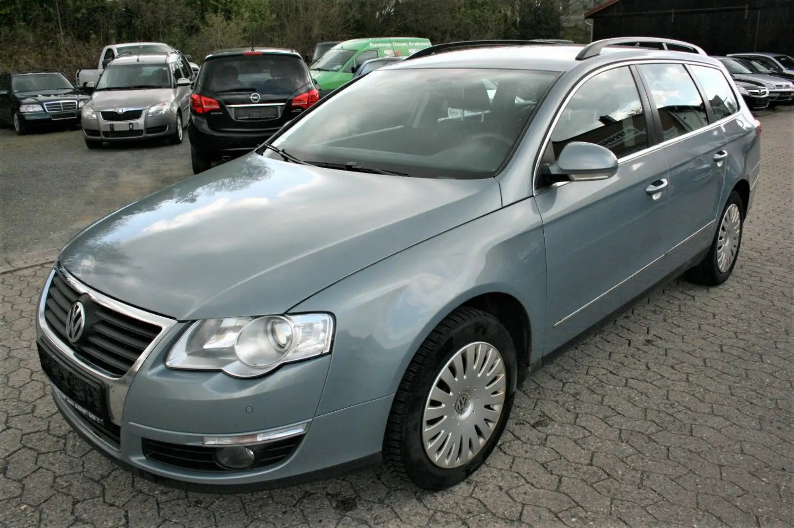 Volkswagen Passat Variant Comfortline  TÜV/AU neu Gris - 2