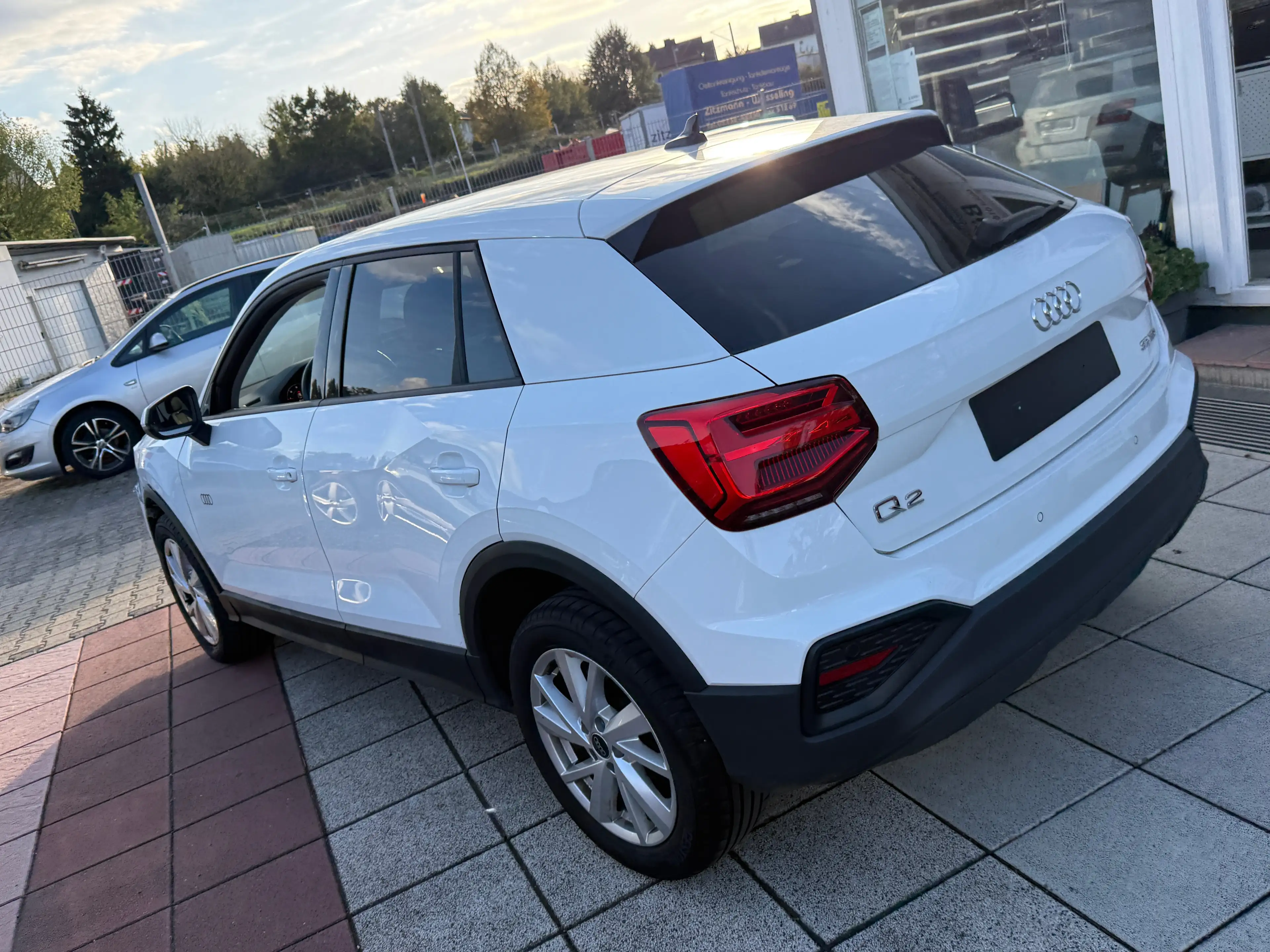 Audi Q2 35 TDI basis — photo 9