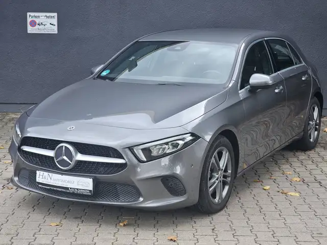 Mercedes-Benz A 220 A 220 Progressive*Automatik*Navi*Rückfahrkamera*ALU*PDC*LED*