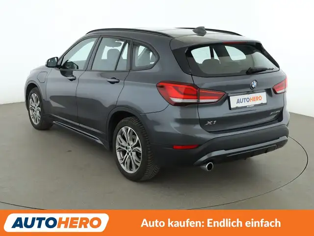 BMW X1 view 4
