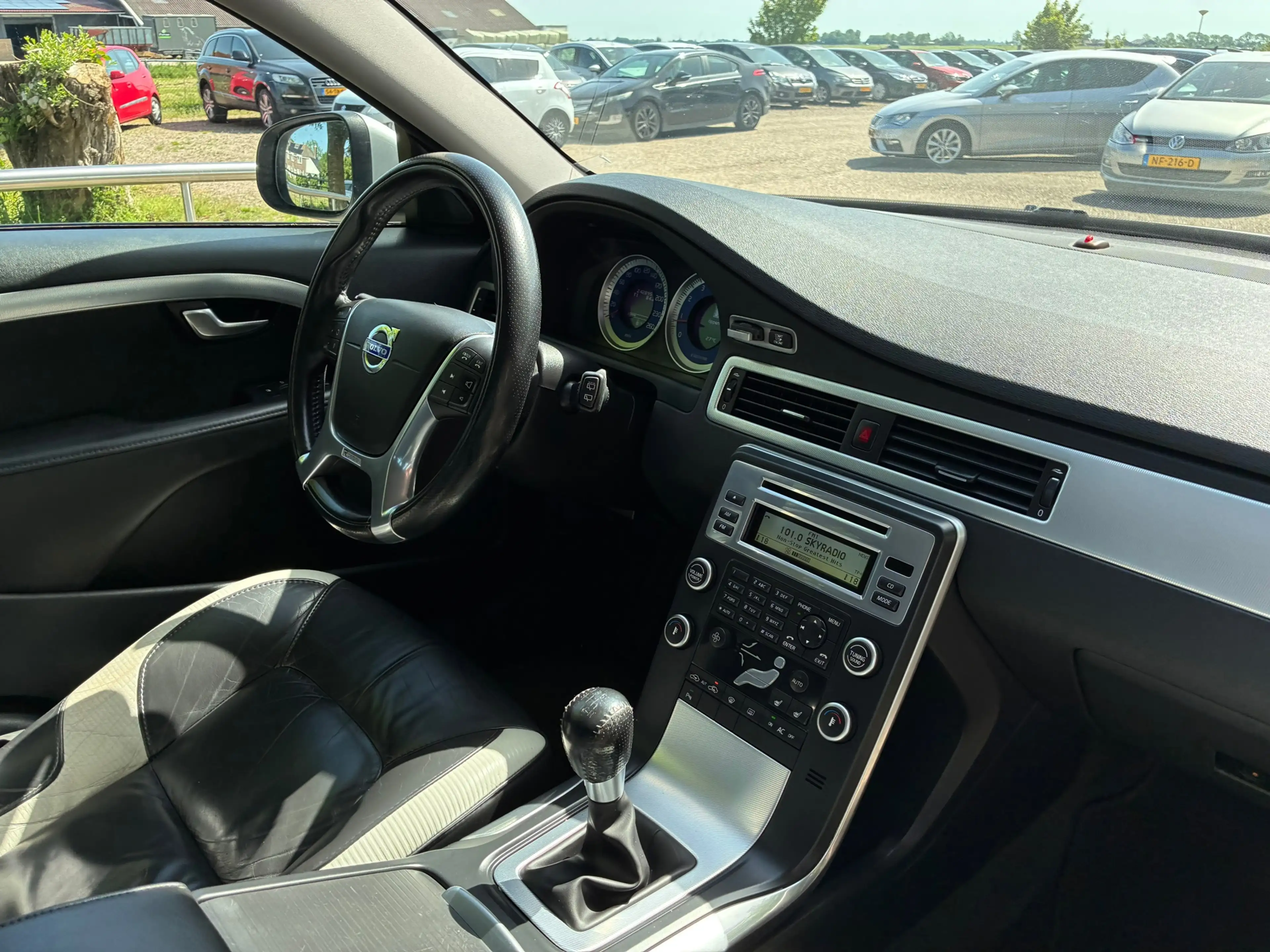 Volvo V70 2.5T Summum | R-Design + Clima + Cruise + Leder nu — photo 3