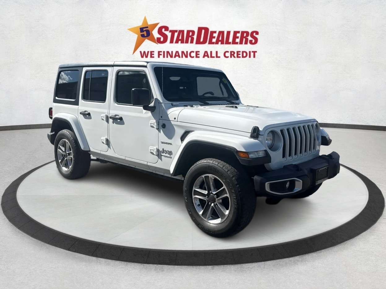 White 2019 Jeep Wrangler Unlimited Sahara 4WD SUV / Crossover Four-Wheel Drive 6-Speed Manual