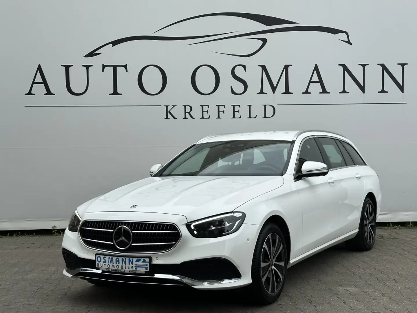 Mercedes-Benz E 300 e T 9G-TRONIC   Widescreen   PTS Weiß - 1