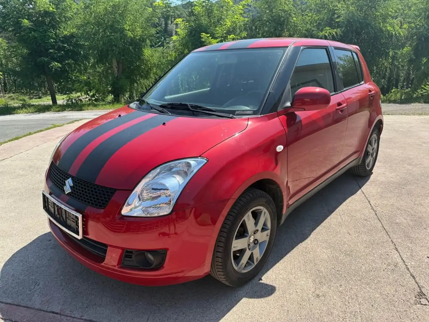 Suzuki Swift Swift 1,5 GLX Deluxe GLX Deluxe, Pickerl neu! Rot - 1