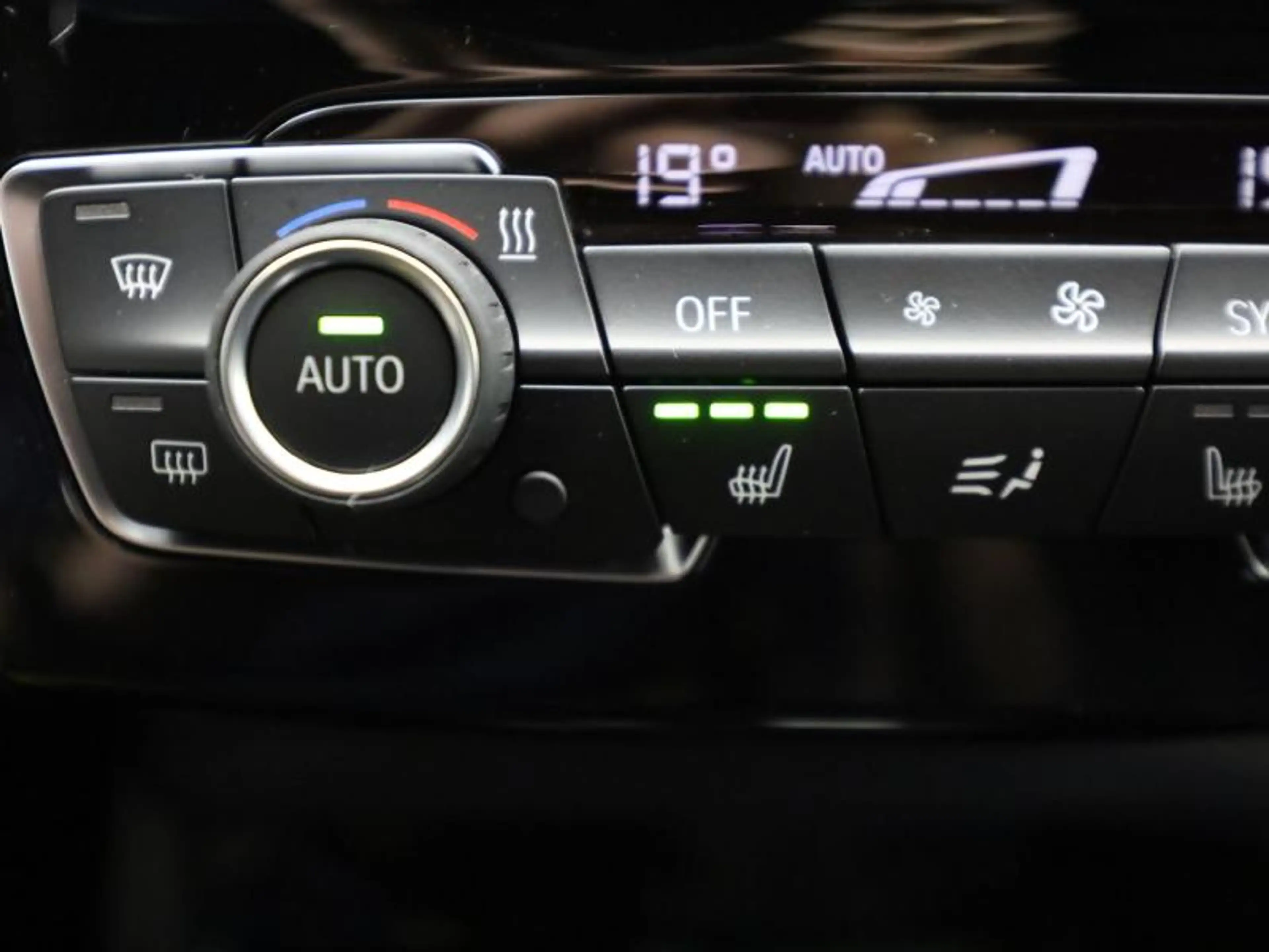 BMW X2 M SPORT - AUTOMAAT - NAVI - LED — photo 13