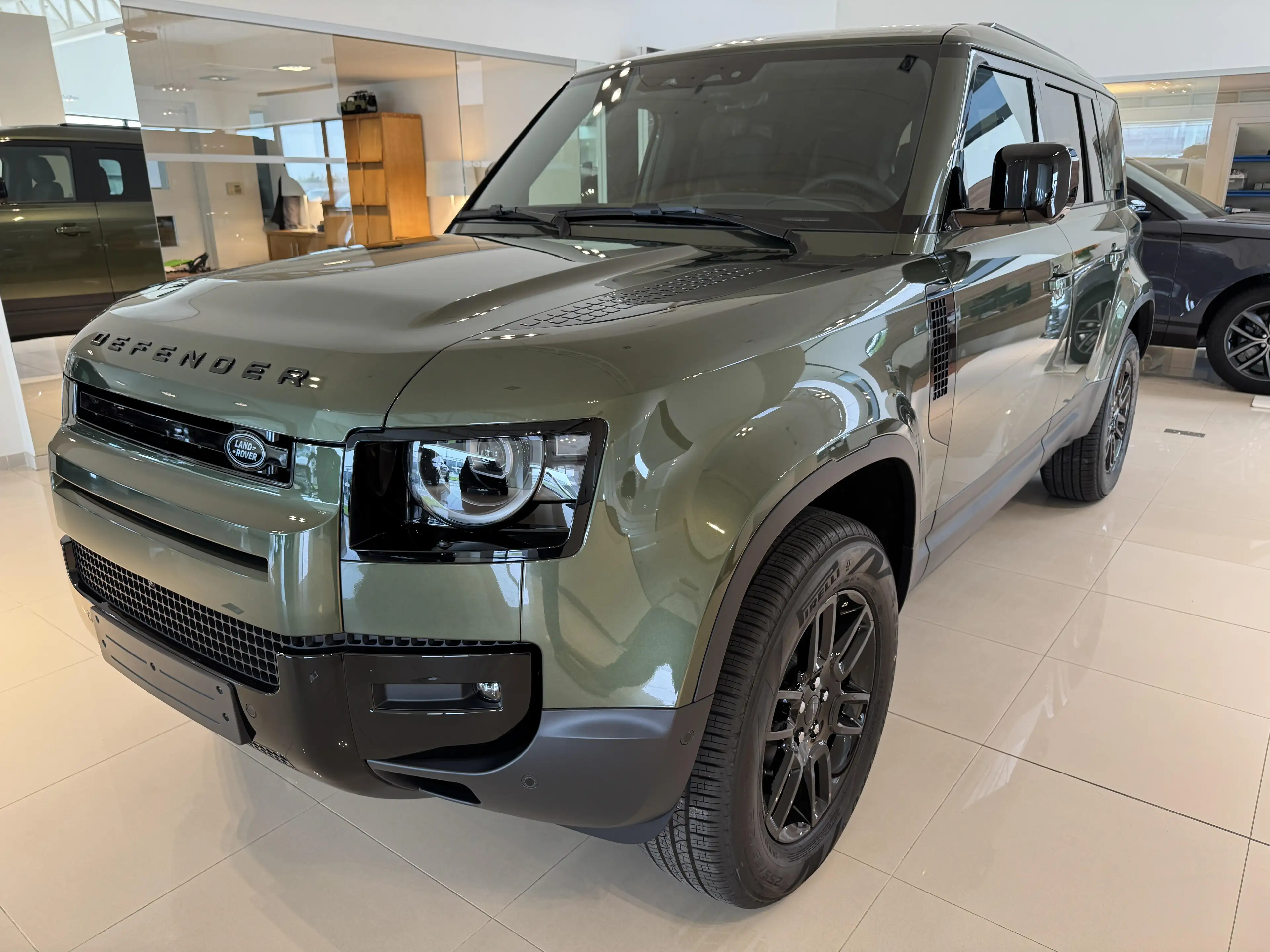 Land Rover Defender 110 D200 S AWD Auto. 26MY