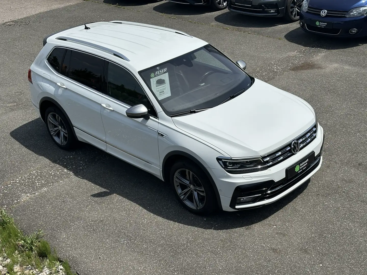 Volkswagen Tiguan Allspace Highline 2.0 TDI R-LINE AHK LED Weiß - 1
