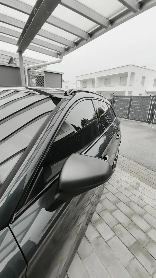 SEAT Leon e-Hybrid Seat Leon ST FR eHybrid 204 PS DSG Kombi Šedá - 2