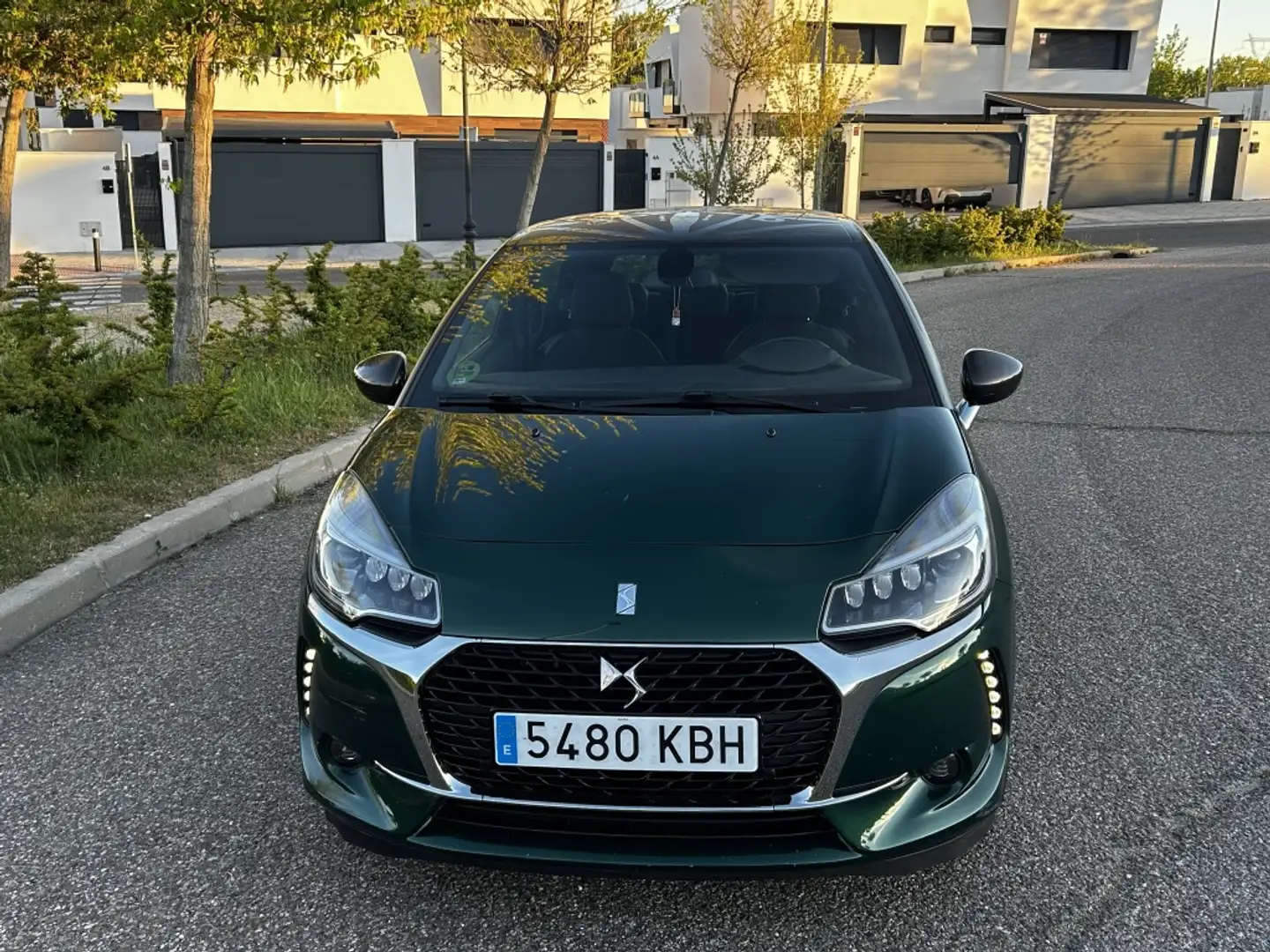 DS Automobiles DS 3 1.6BlueHDi Desire 100 Verde - 1