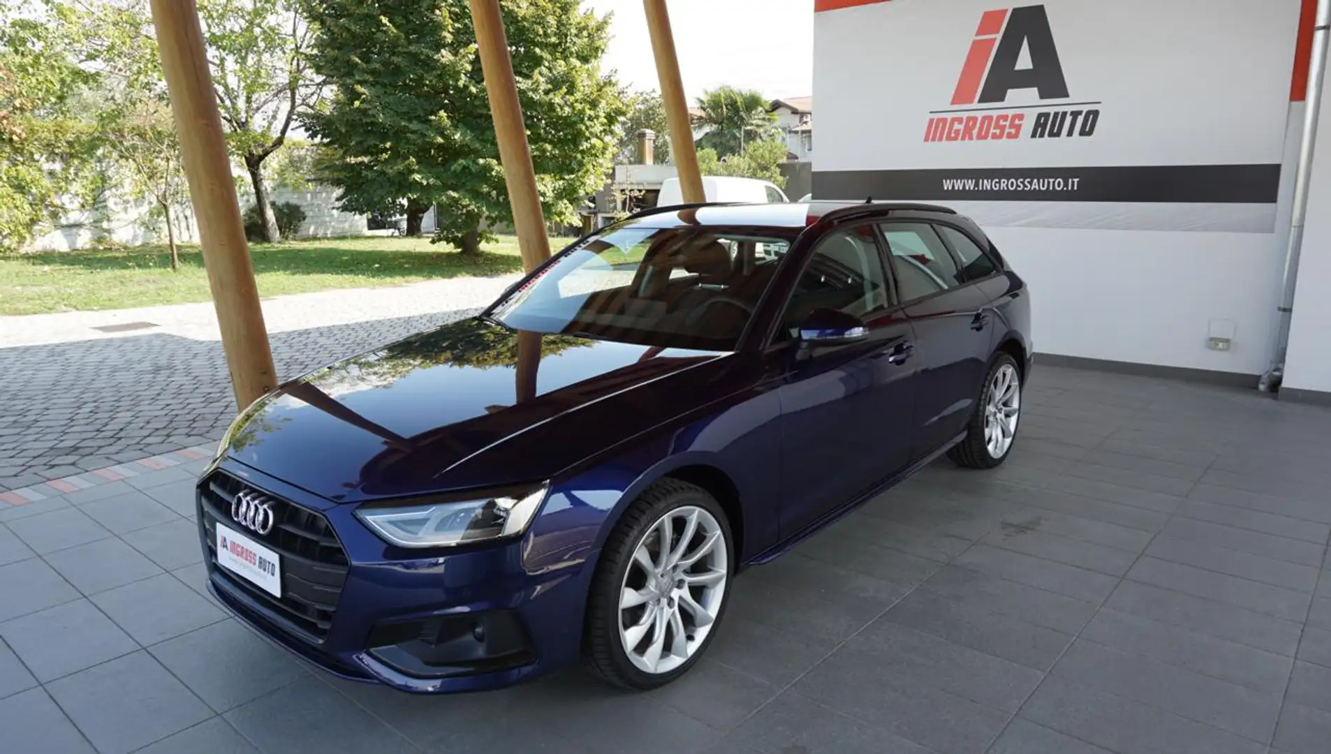 Audi A4 Avant 35 TDI/163 CV S tronic S line edition Blau - 1
