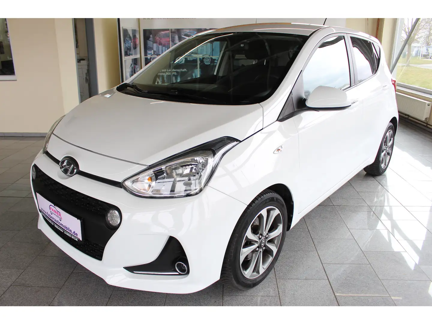 Hyundai i10 Trend,viele Extras,Guter Zustand Weiß - 1