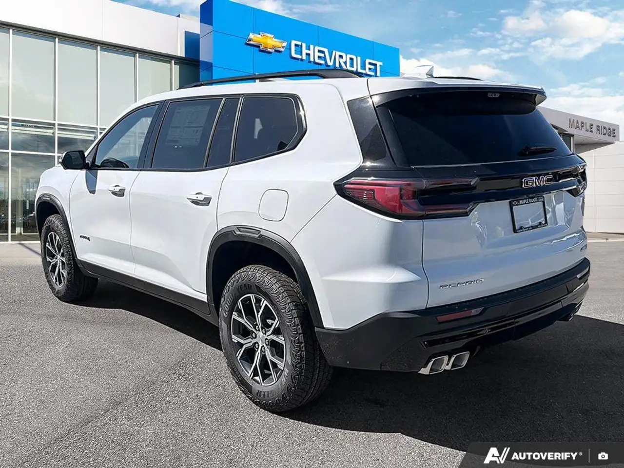 GMC Acadia снимка GMC Acadia