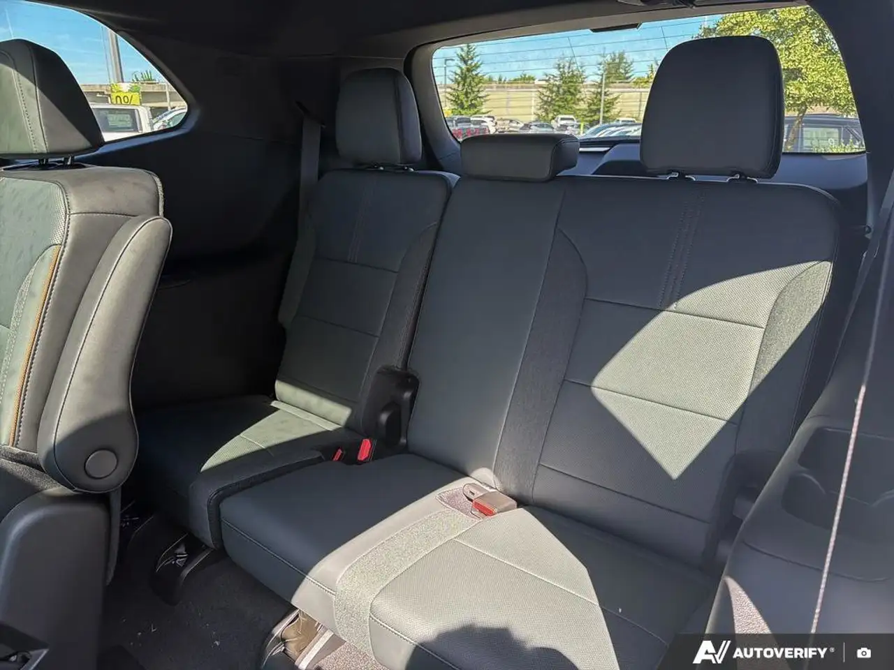 GMC Acadia снимка GMC Acadia