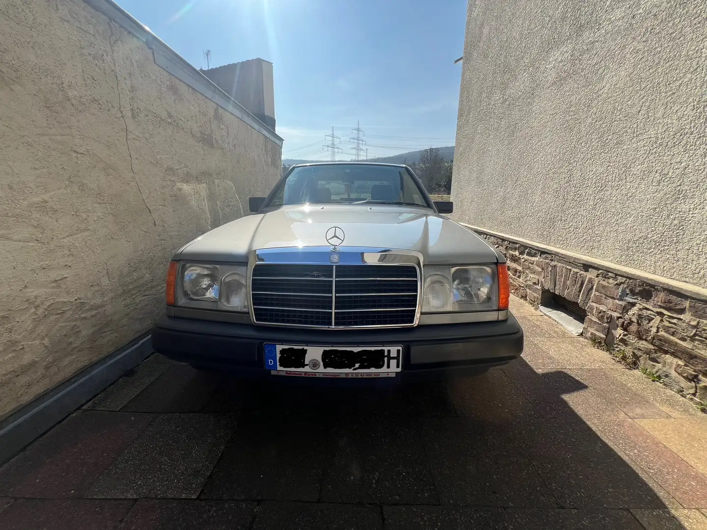 Mercedes-Benz E 260 - 1