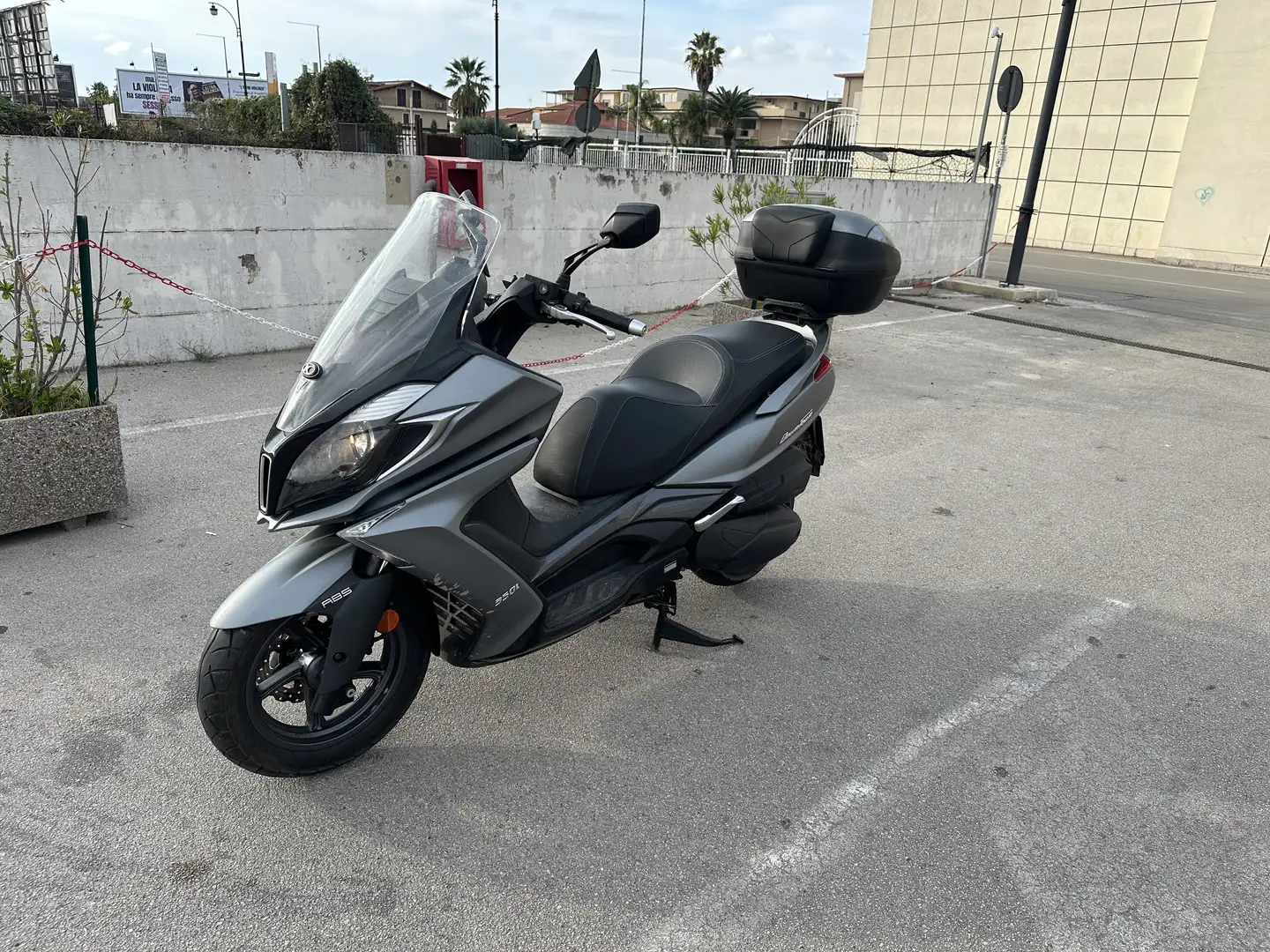 Kymco Downtown 350i - 1