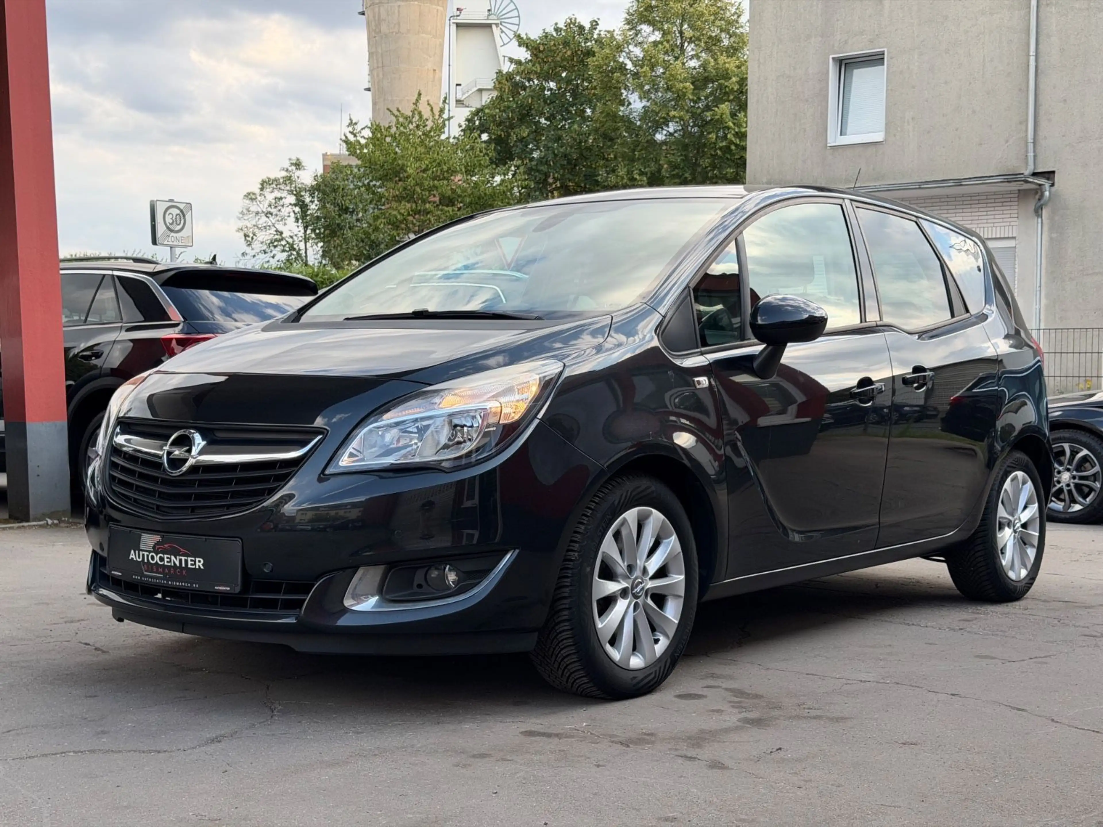 Opel Meriva B Style — photo 4