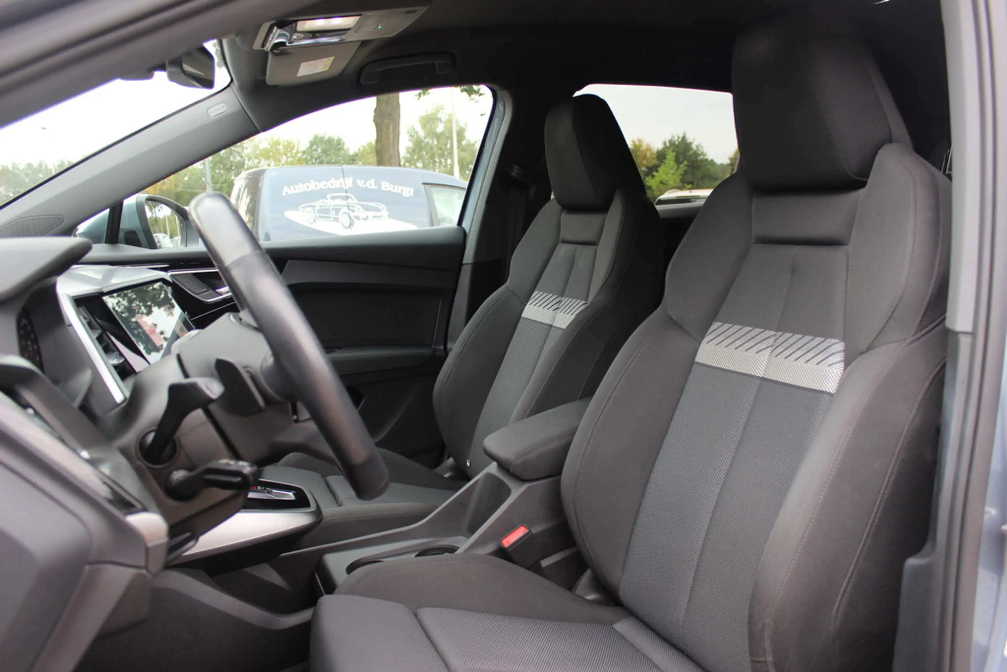 Audi Q4 e-tron 40 Launch edition Advanced Plus 77 kWh / Trekhaak — photo 4