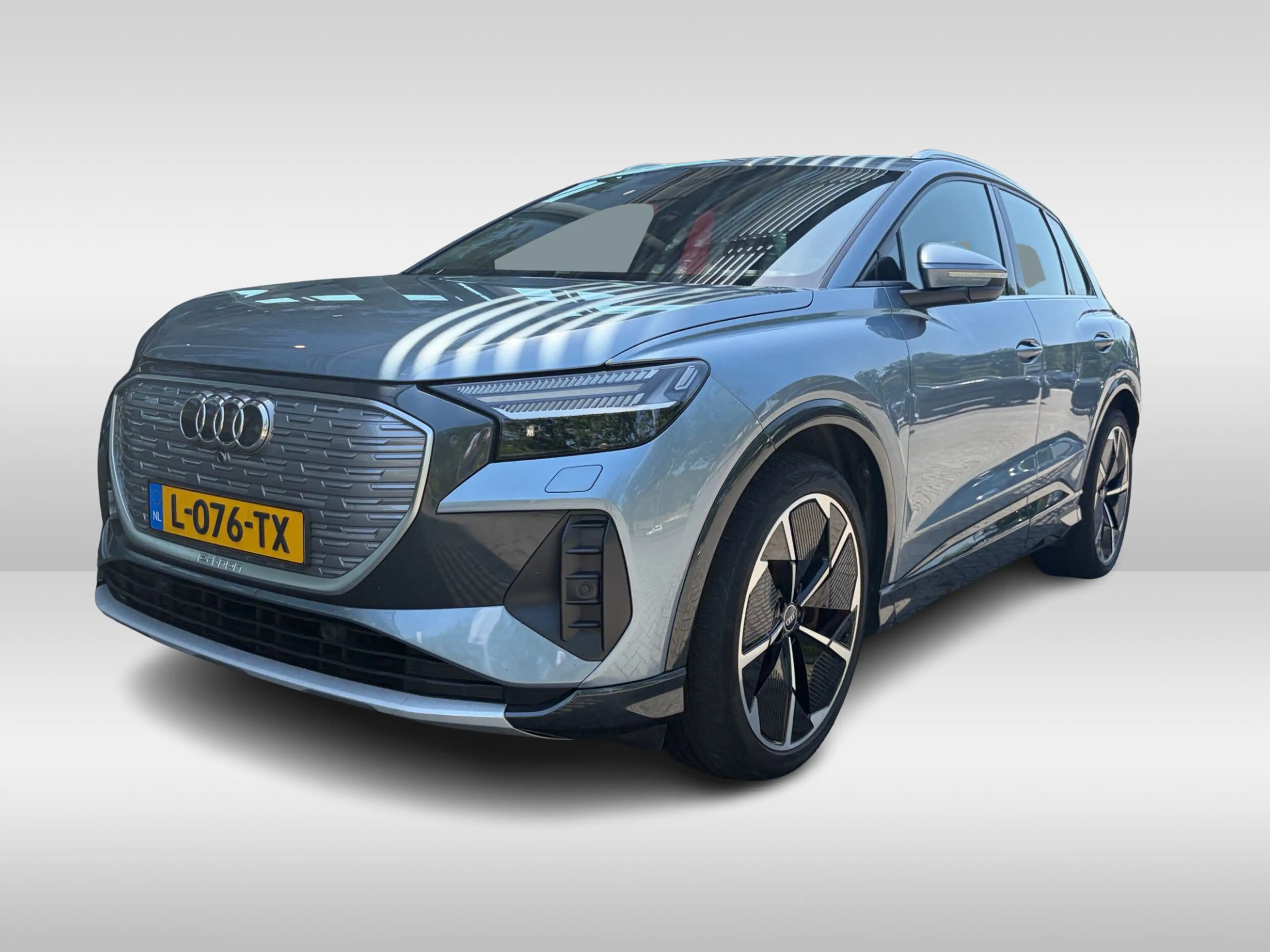 Audi Q4 e-tron 40 Launch edition Advanced Plus 77 kWh / Trekhaak