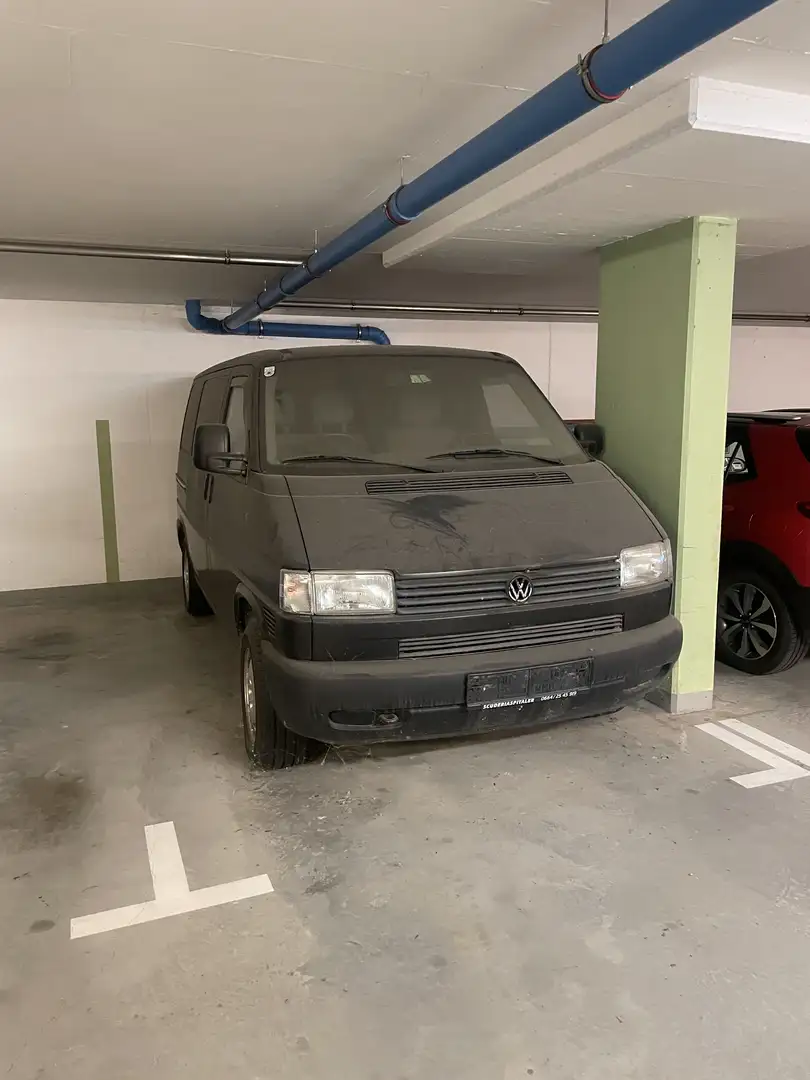 Volkswagen T4 2,5 TDI Schwarz - 1
