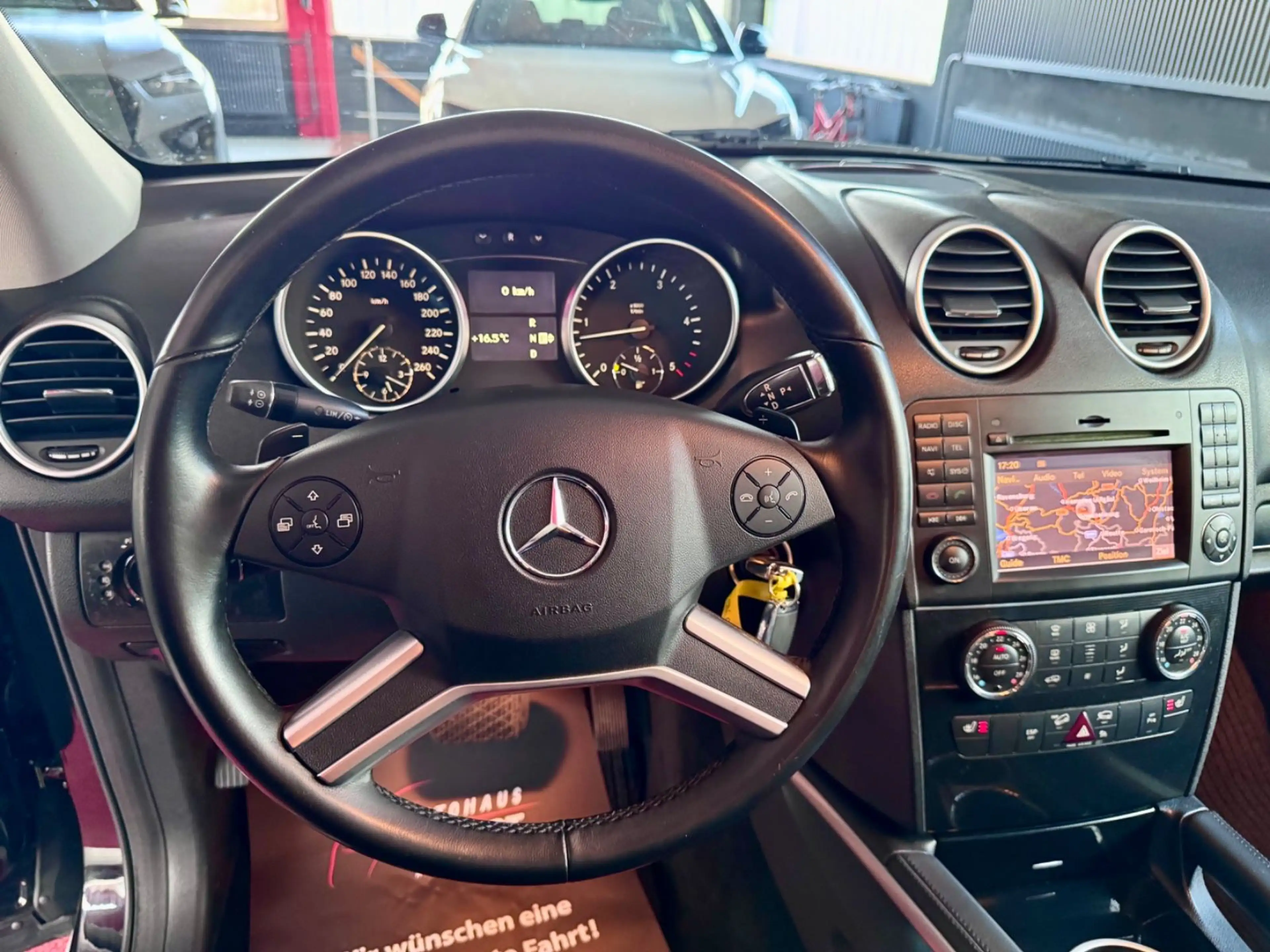 Mercedes-Benz ML 350 CDI 4Matic AHK Glasdach Comand Xenon Leder — photo 15