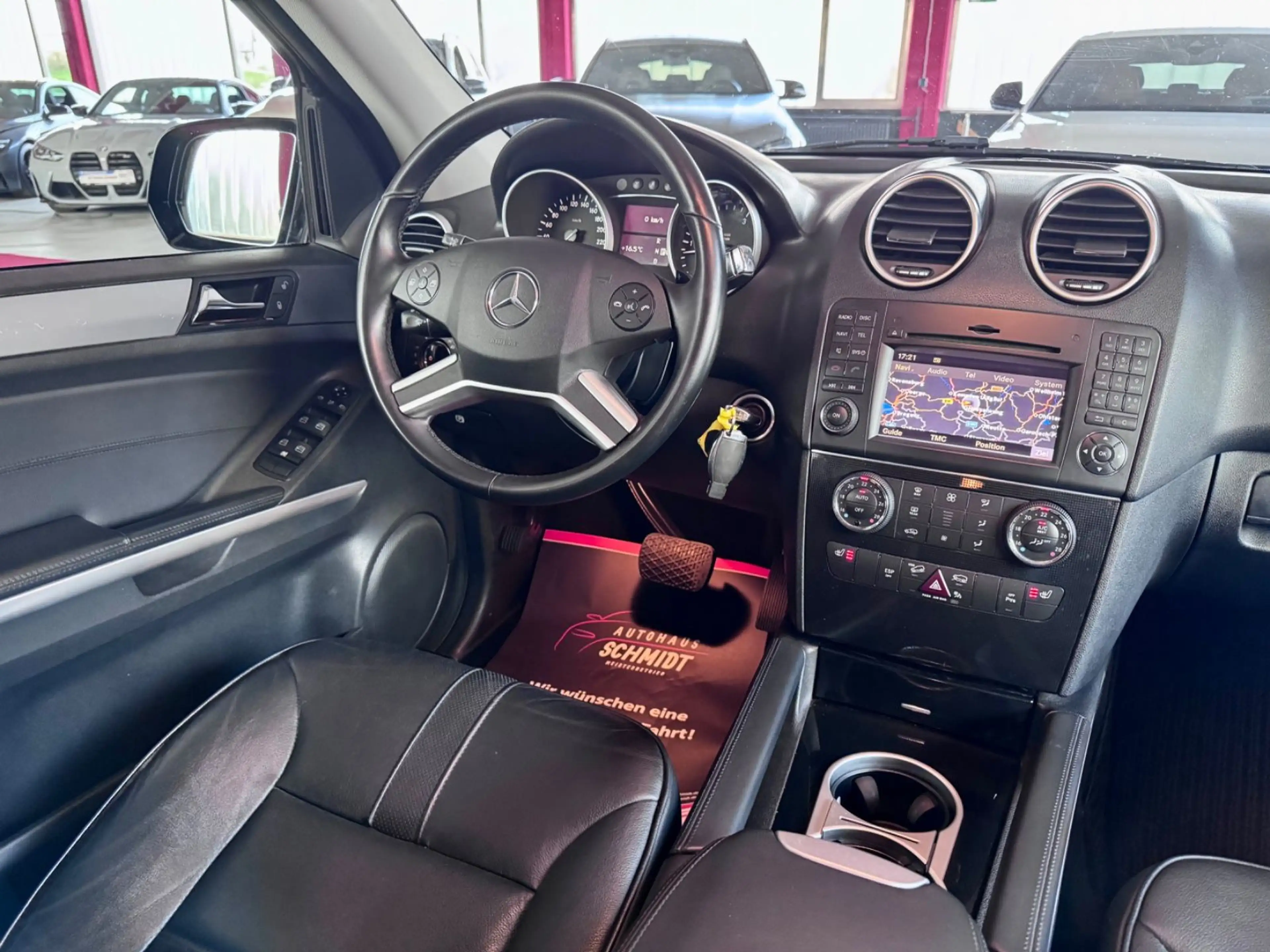 Mercedes-Benz ML 350 CDI 4Matic AHK Glasdach Comand Xenon Leder — photo 3