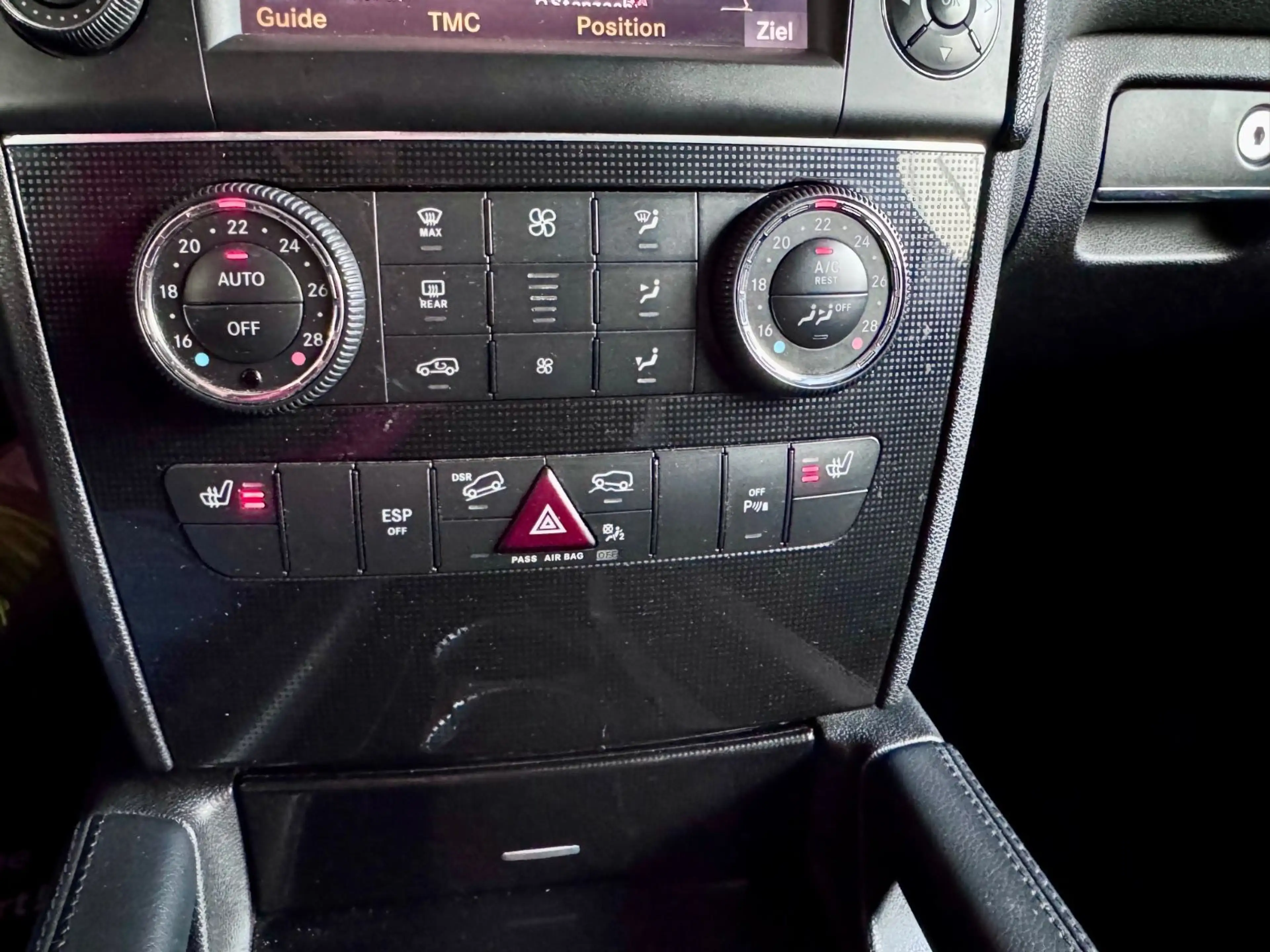 Mercedes-Benz ML 350 CDI 4Matic AHK Glasdach Comand Xenon Leder — photo 12