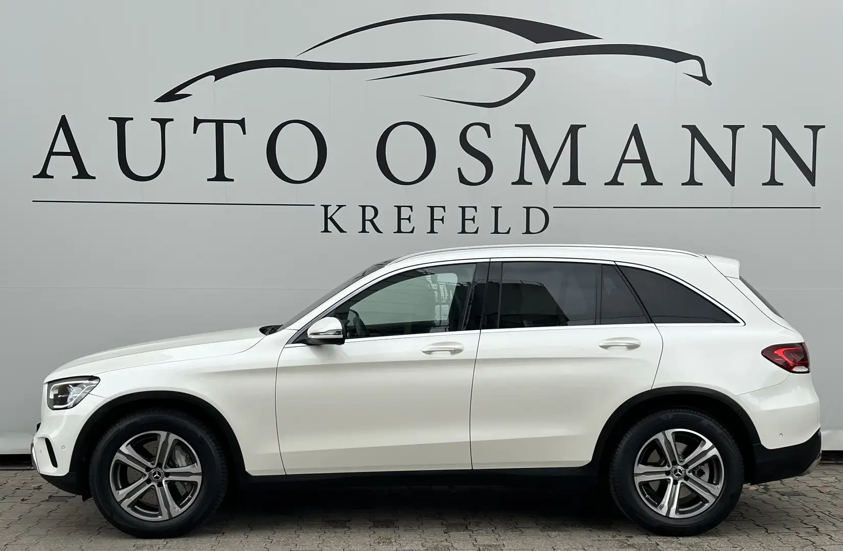 Mercedes-Benz GLC 400 d 4Matic 9G-TRONIC Standheizung PANO Alb - 2