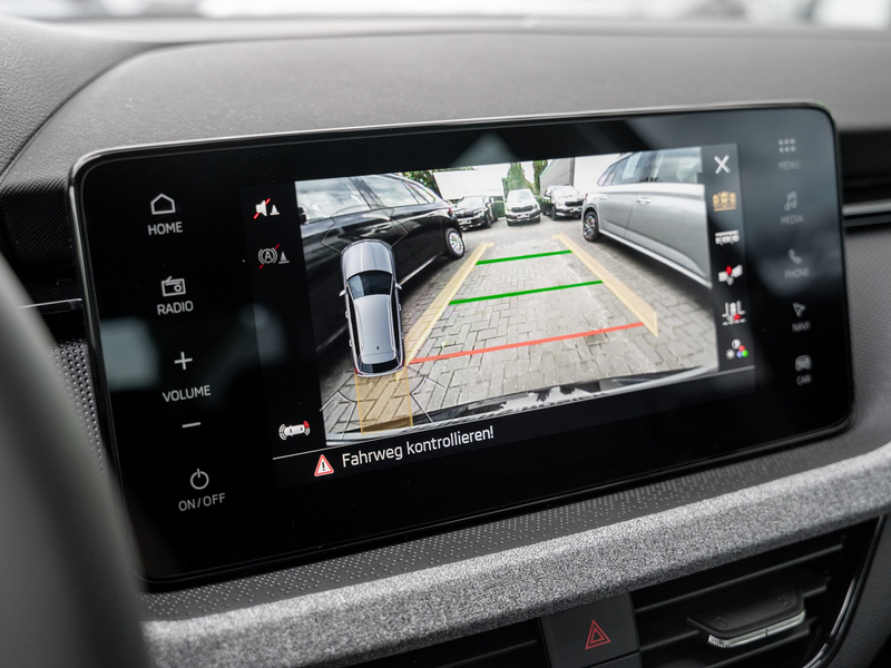 Skoda Kamiq Balance 1.5 TSI DSG AHK Navi Virtual ACC — photo 15