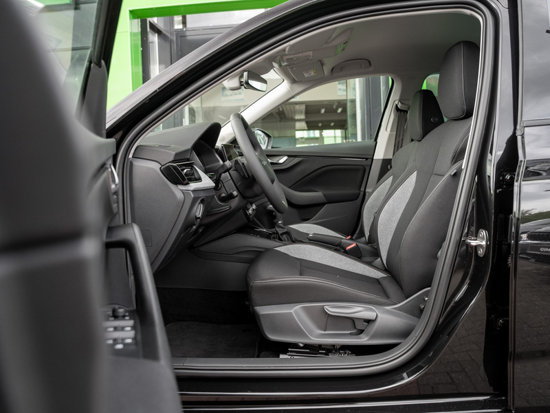 Skoda Kamiq Balance 1.5 TSI DSG AHK Navi Virtual ACC — photo 7
